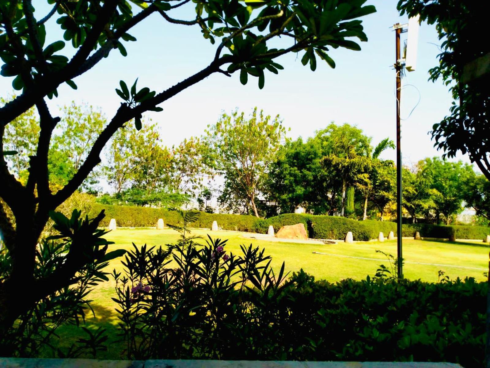 Ramada Udaipur Resort & Spa Екстериор снимка