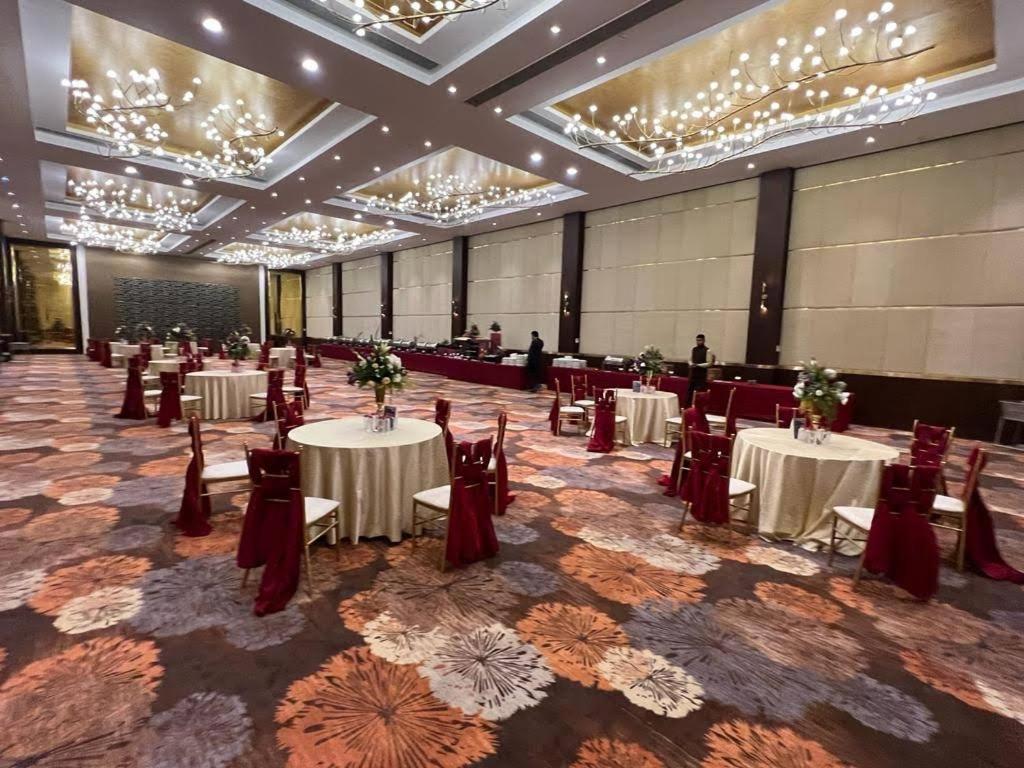 Ramada Udaipur Resort & Spa Екстериор снимка