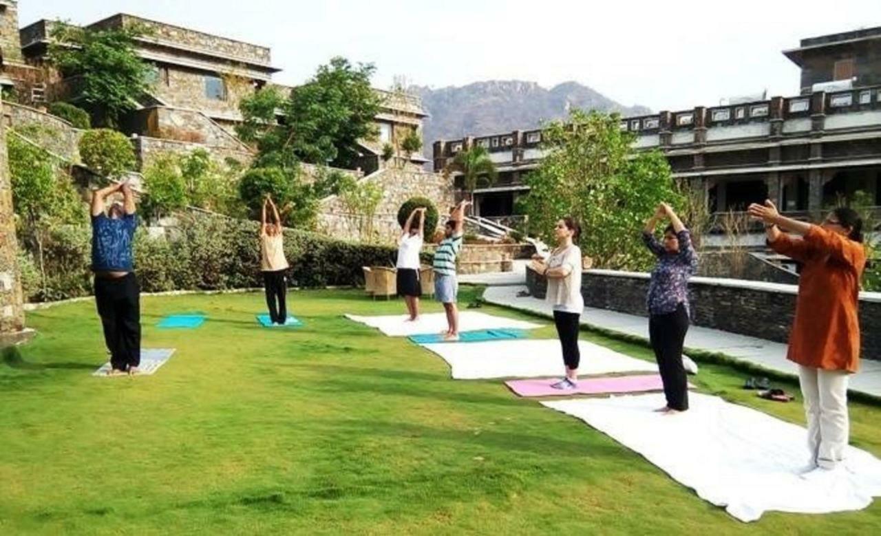 Ramada Udaipur Resort & Spa Екстериор снимка